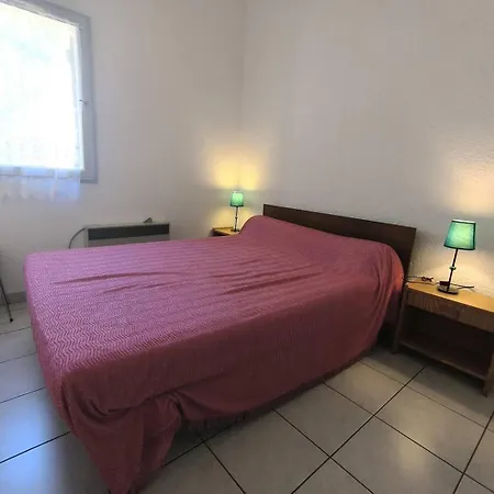 002 Cap D'agde Mitoyenne 3 Pieces Mezzanine 6 A 7 Pers Avec Parking *