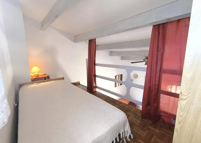 002 Mas du Soleil 332 * Agde